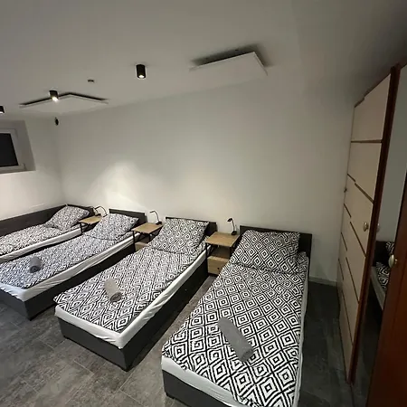 Sunrise Guest house Chocicza